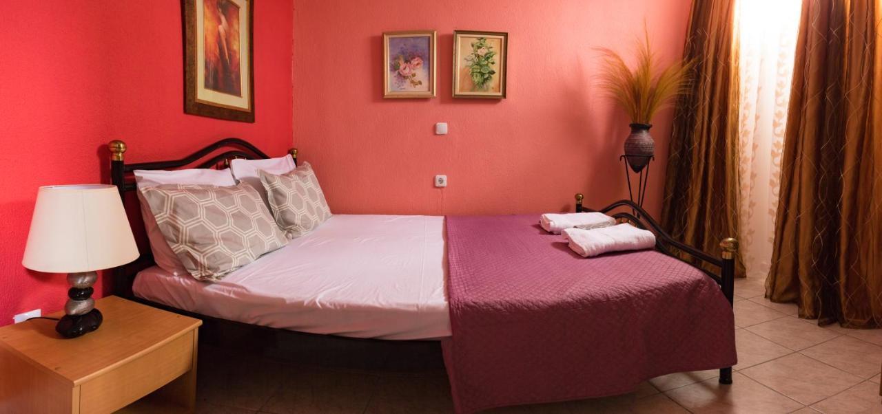 הוילה פפקוהורי Zoli House מראה חיצוני תמונה